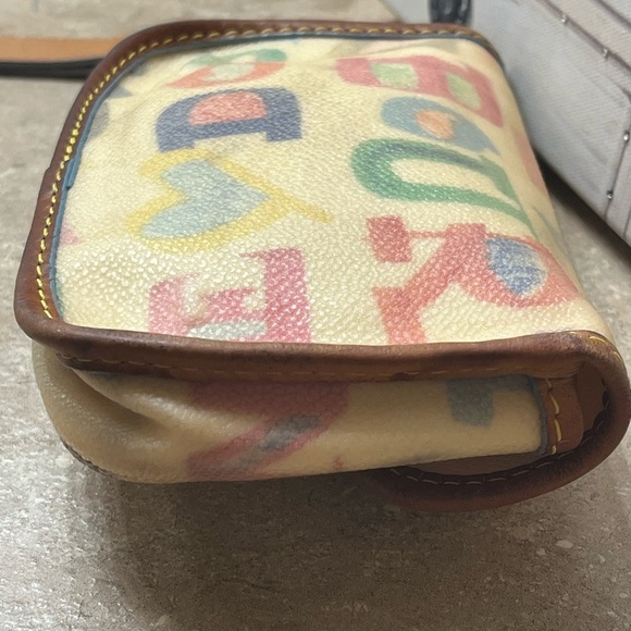 Dooney & Bourke Doodle Scribble Wristlet, Vintage - Picture 9 of 13